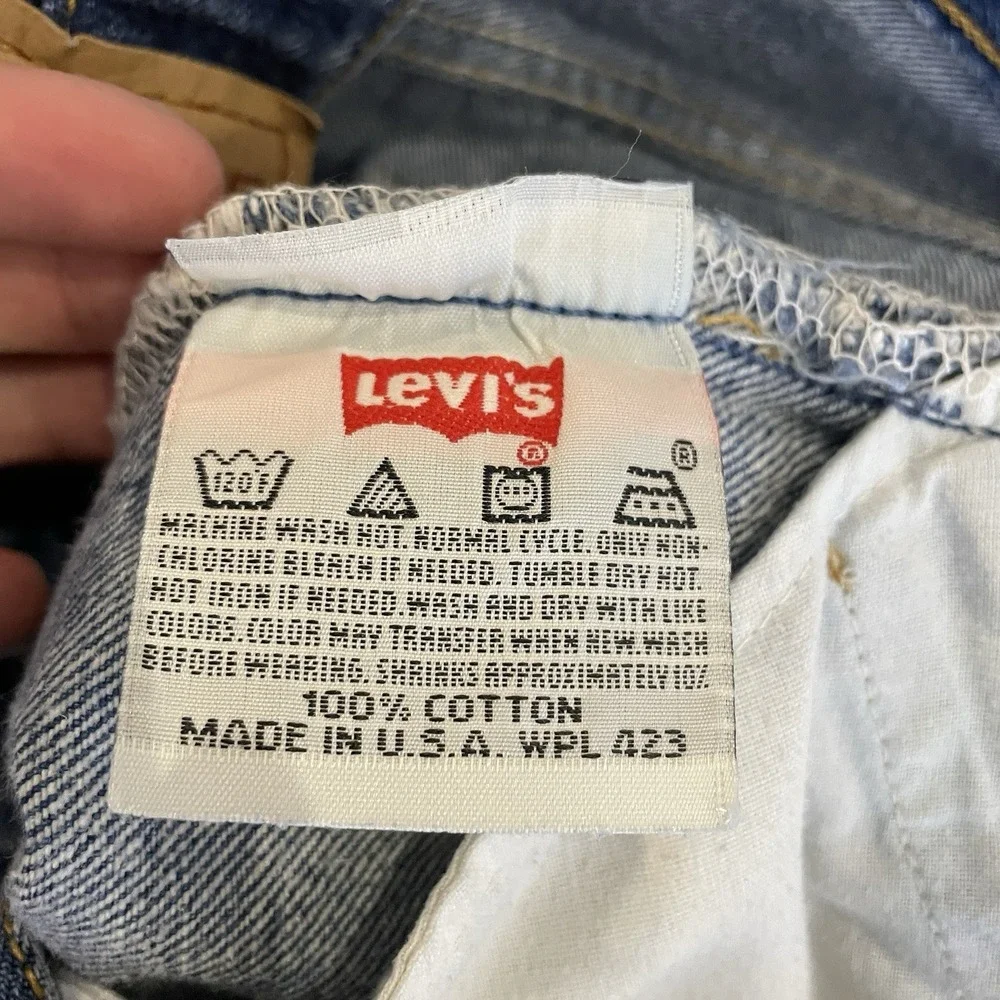 Levis item good